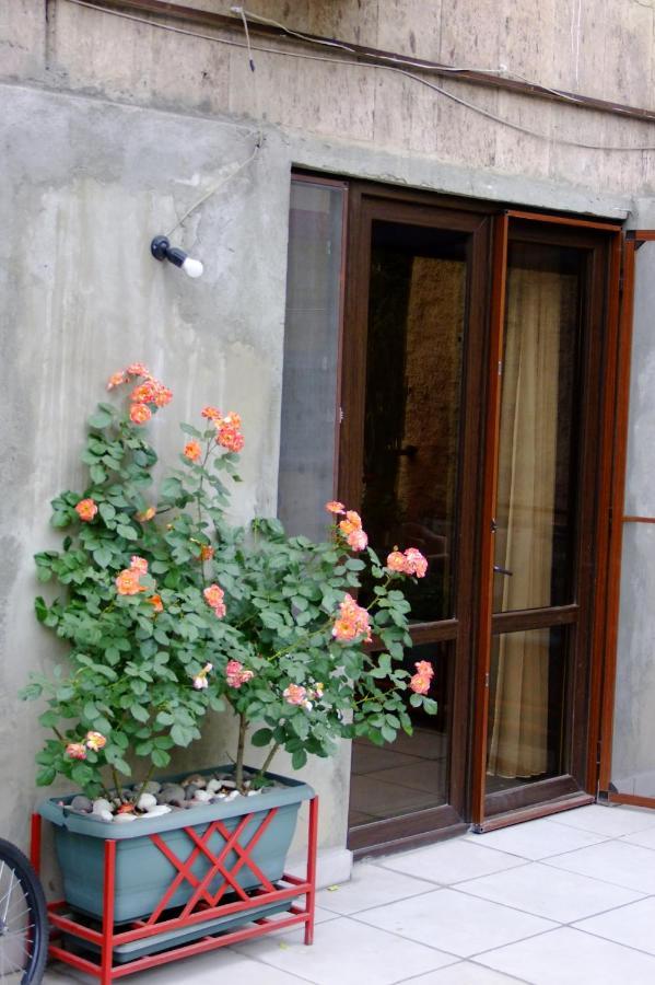 Yerevan Center Apartment 5A Bagian luar foto